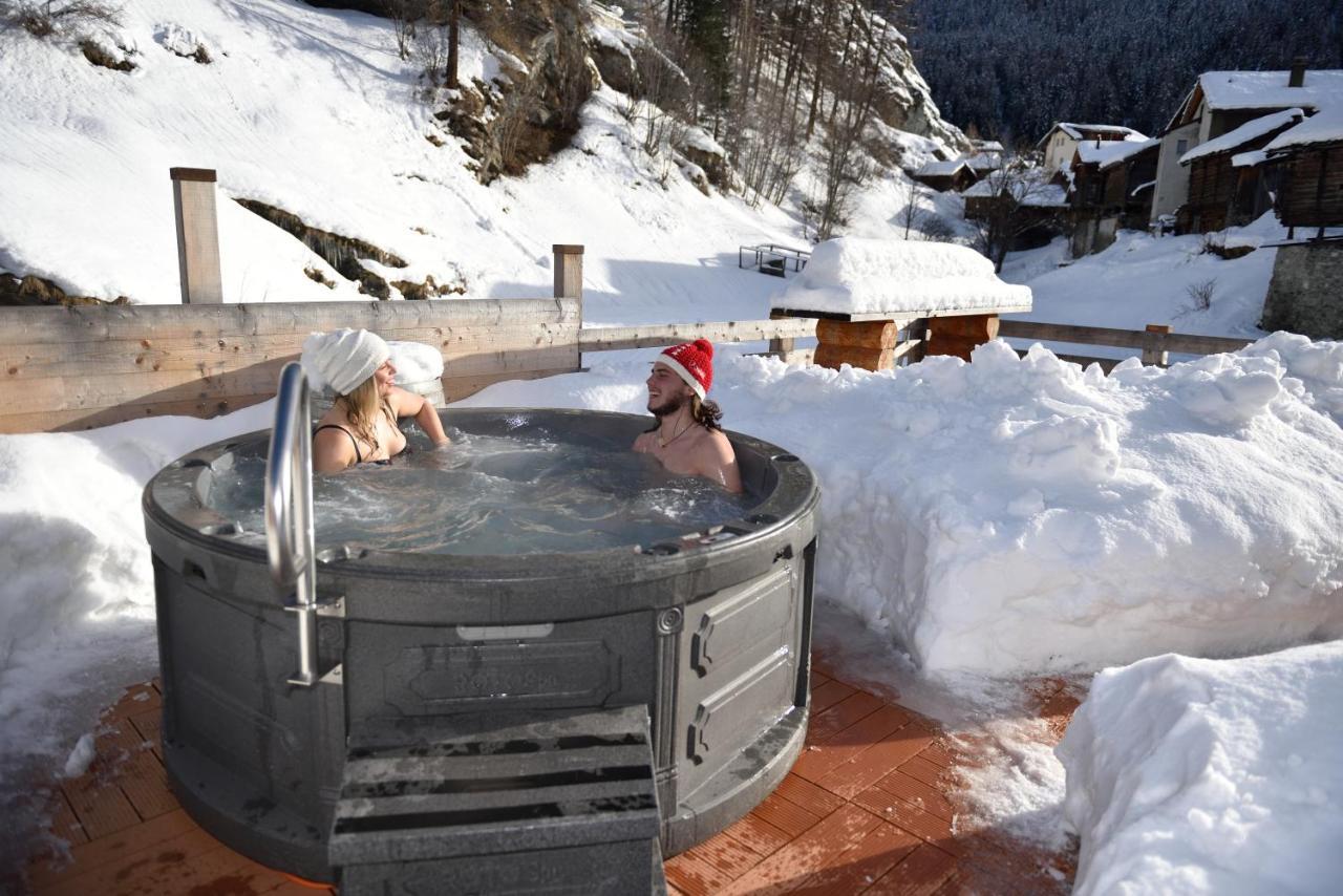 Hotel Les Melezes Haudères Exteriör bild